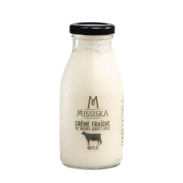 A 250 ml container of Missiska A2 Jersey cream (40%), a rich, high-fat cream made from Jersey cow milk with a smooth texture.
