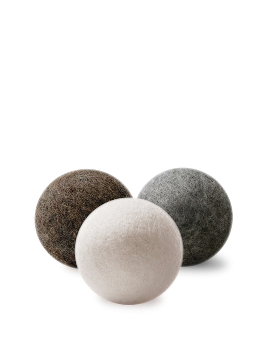 Sustainable wool dryer balls in 3 colours: grey, white, brown