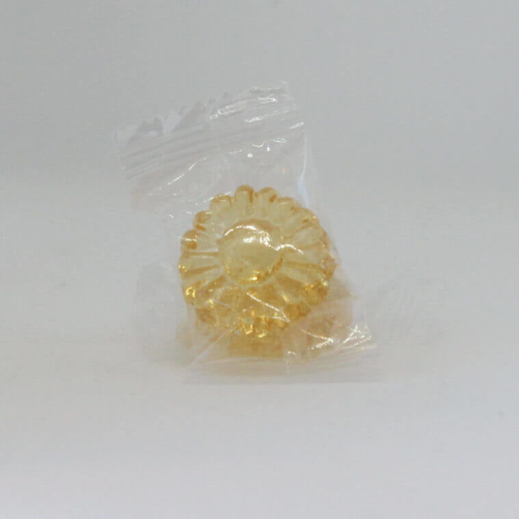 Flower-shaped honey candy 